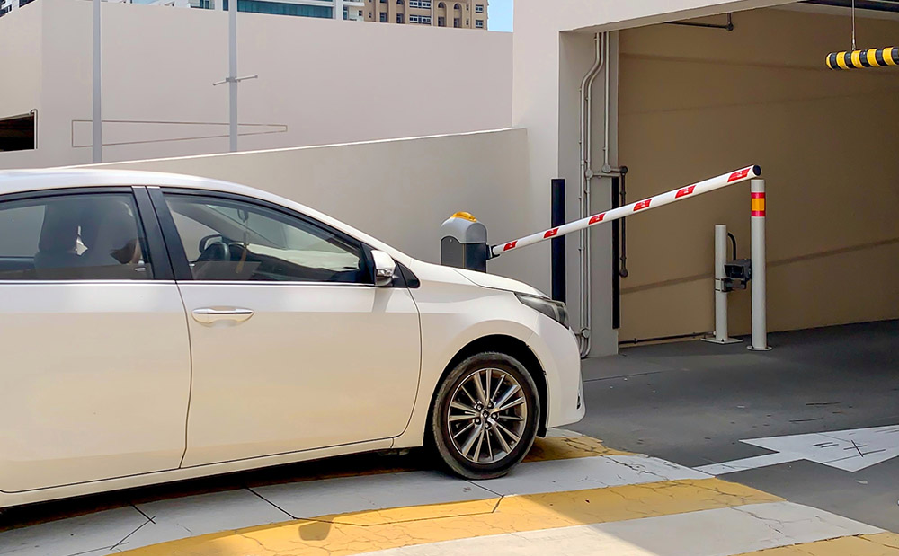 Controle de acesso veicular com leitor UHF da Control iD oferece segurança e agilidade para empresas.