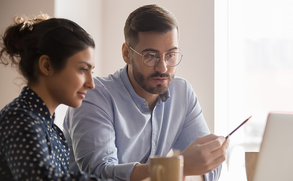 Sistema de acessibilidade controle acesso com leitor em altura adequada para cadeirante
